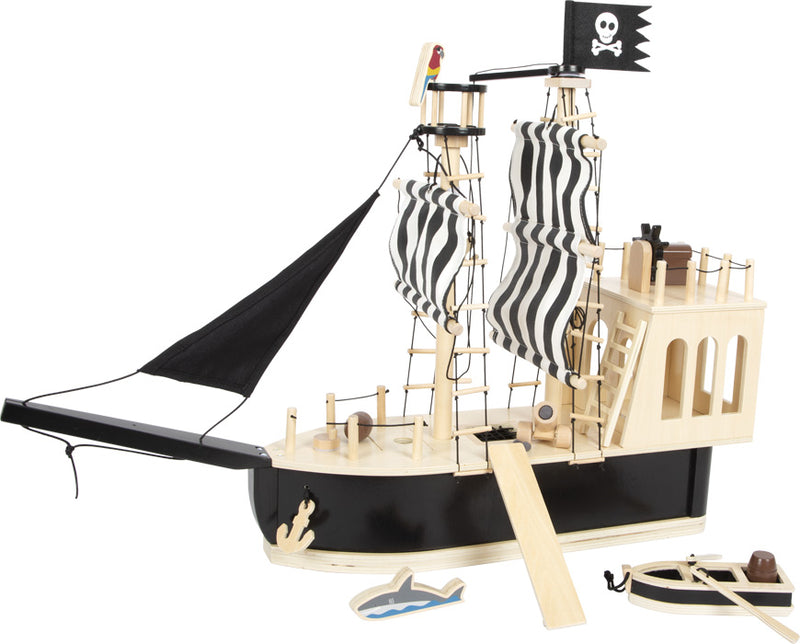 Drveni piratski brod