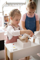 Drvena vaga sa pojmovima