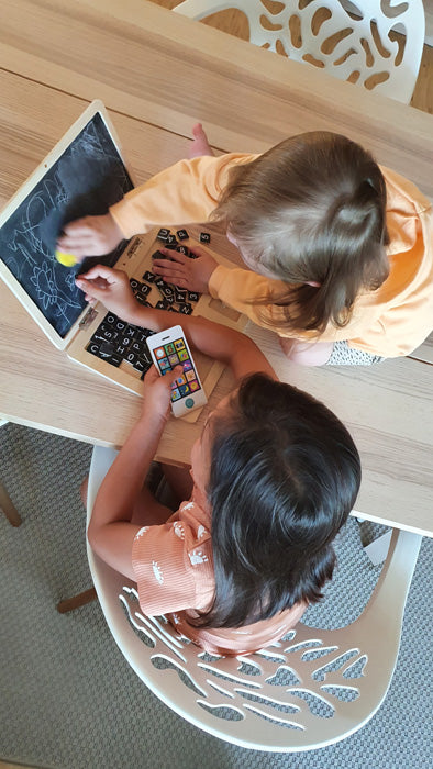 Drveni laptop sa magnetnom tablom